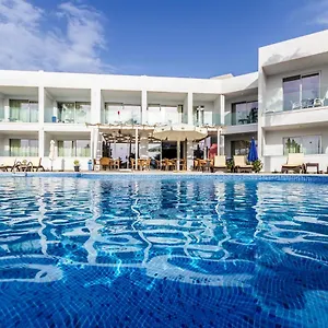 https://bellini-bungalows.hotelsatayianapa.com