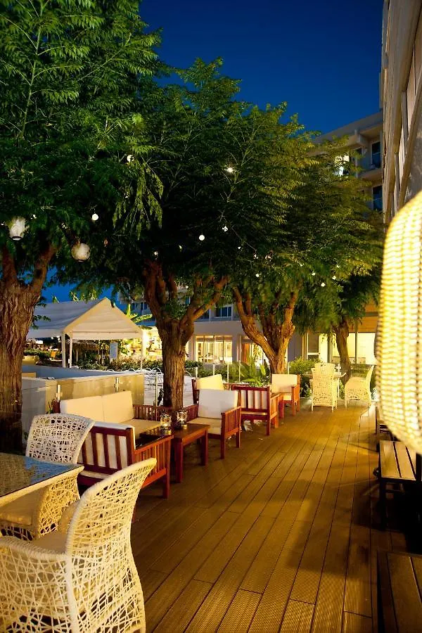 Pernera Beach Hotel Protaras 4*,