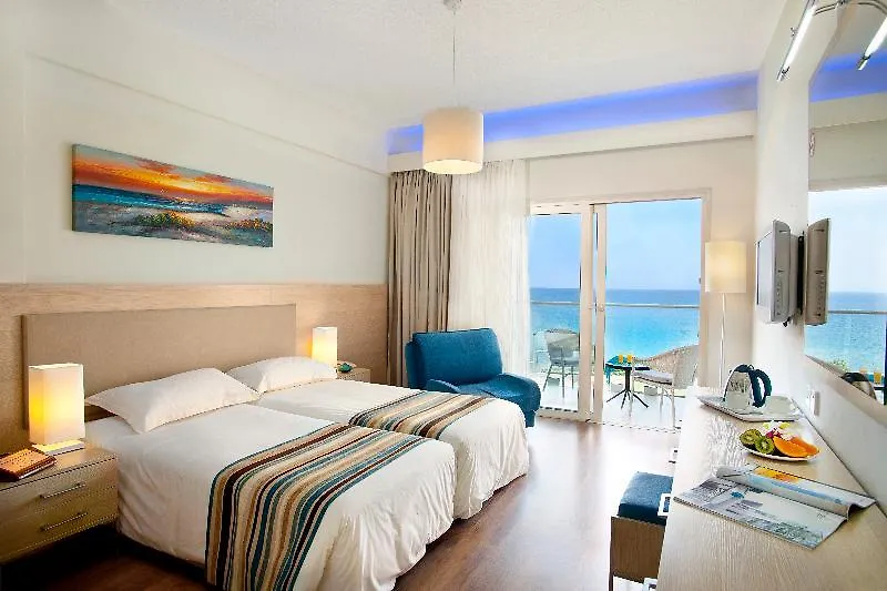 Pernera Beach Hotel Protaras 4*,